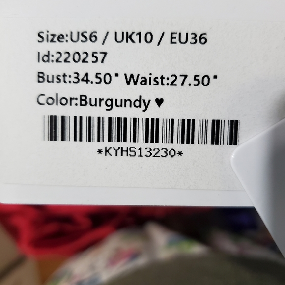 JJ's house Prom Dress. - Picture 4 of 5